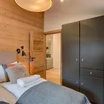 Diard, Detached Chalet, Alpes Agency, Sleeps 6 To 8 Alpstuga
