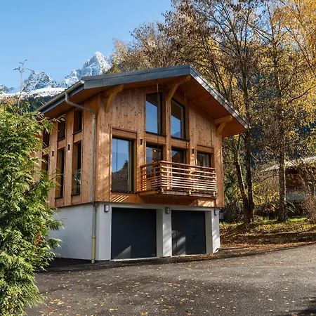 Diard, Detached Chalet, Alpes Travel, Sleeps 6 To 8 Alpstuga