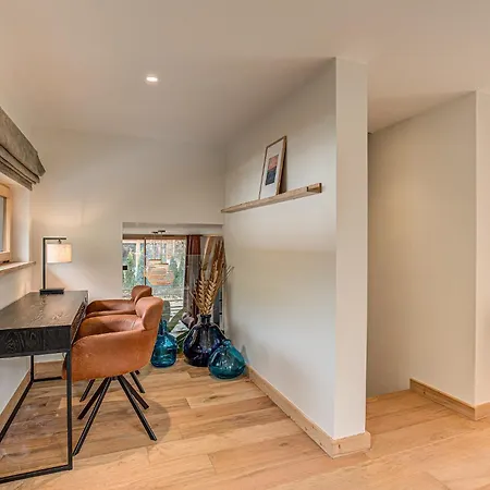 Diard, Detached Chalet, Alpes Travel, Sleeps 6 To 8 Alpstuga Chamonix