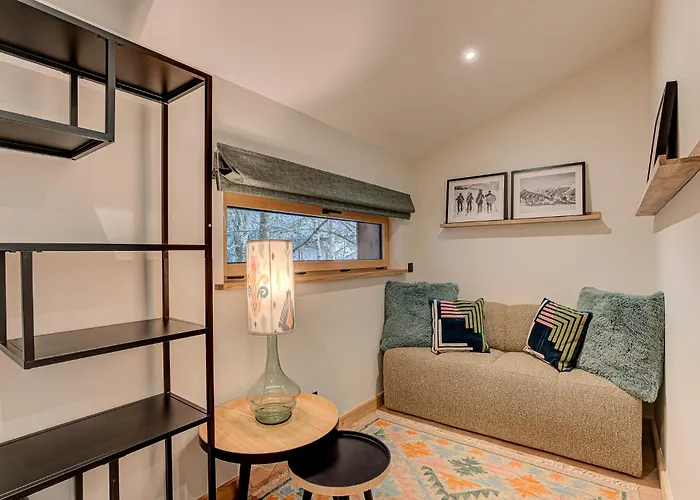 Diard, Detached Chalet, Alpes Travel, Sleeps 6 To 8 Alpstuga