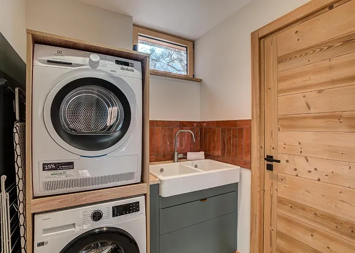 Alpstuga Diard, Detached Chalet, Alpes Travel, Sleeps 6 To 8 Chamonix