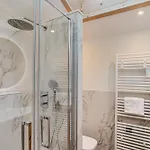 Diard, Detached Chalet, Alpes Agency, Sleeps 6 To 8