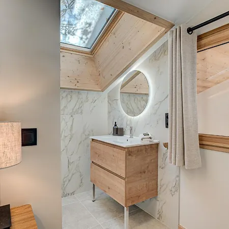 Diard, Detached Chalet, Alpes Travel, Sleeps 6 To 8 Dağ evi