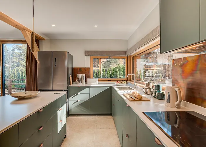 Chalet Diard, Detached Chalet, Alpes Agency, Sleeps 6 To 8 Chalet