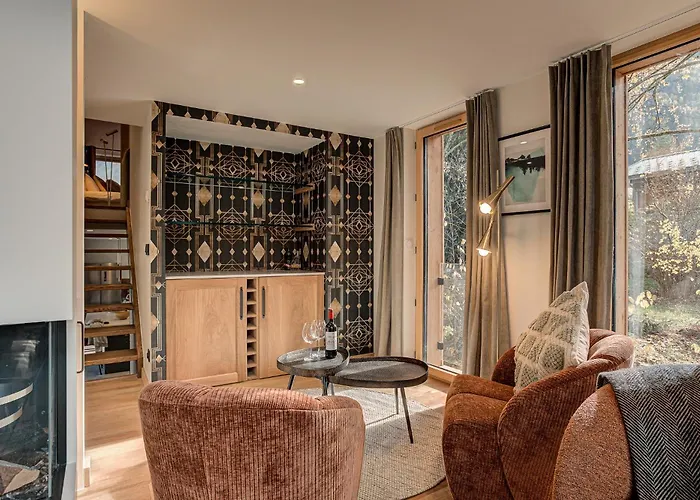 Chalet Chalet Diard, Detached Chalet, Alpes Agency, Sleeps 6 To 8 Chamonix