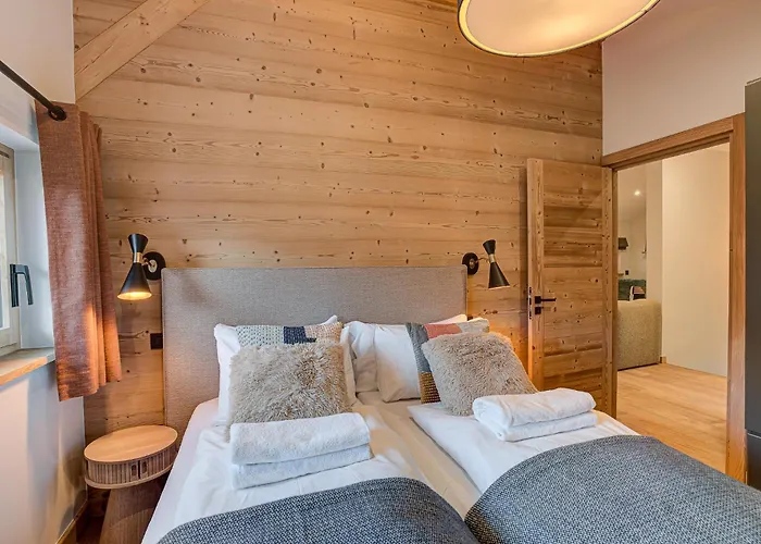 Chalet Diard, Detached Chalet, Alpes Agency, Sleeps 6 To 8 Chalet *
